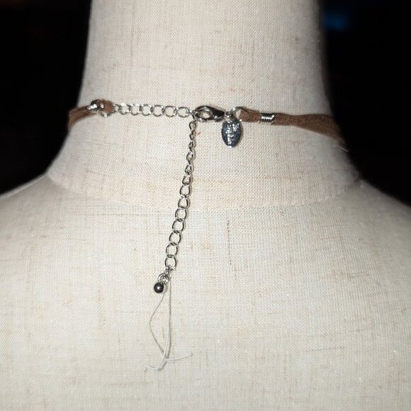 NEW Lia Sophia ALEX Necklace Faux Leather Cord Circle Pendant Adjustable 16-19" - Picture 3 of 3
